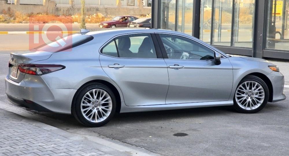 تۆیۆتا کامری